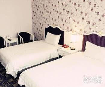 Chengdu Lilac Hotel Fei Cheng Branch Экстерьер фото