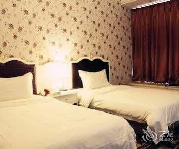 Chengdu Lilac Hotel Fei Cheng Branch Экстерьер фото